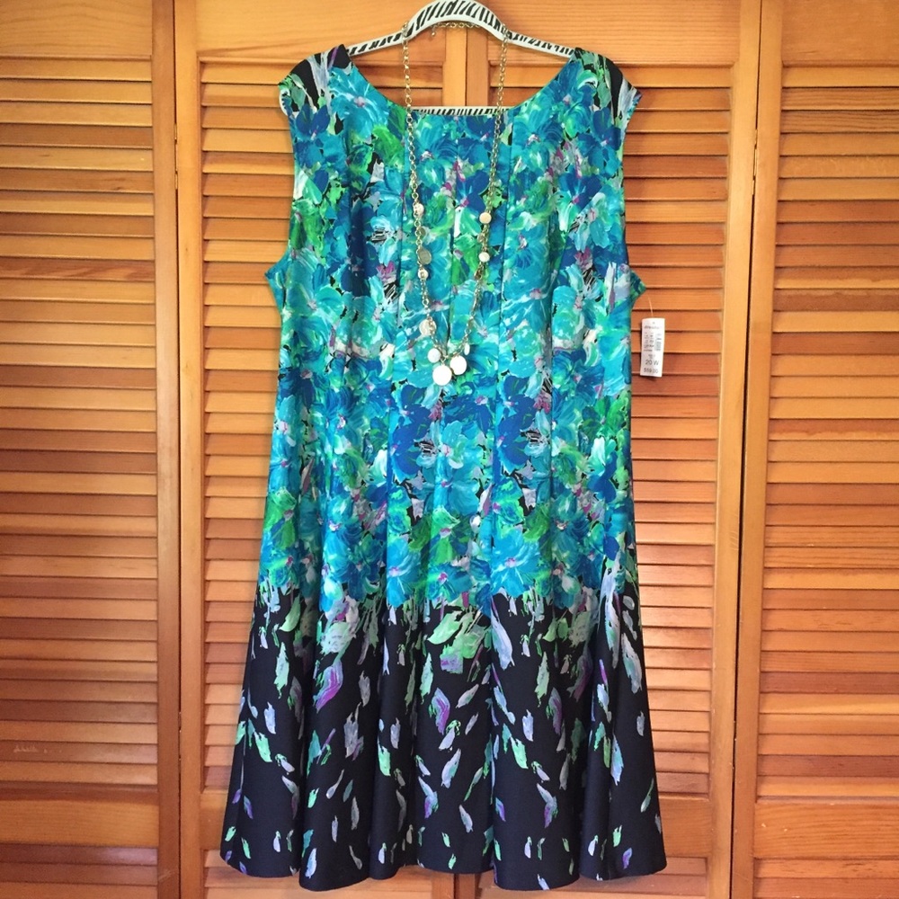 💙💚 Floral Dress 🖤